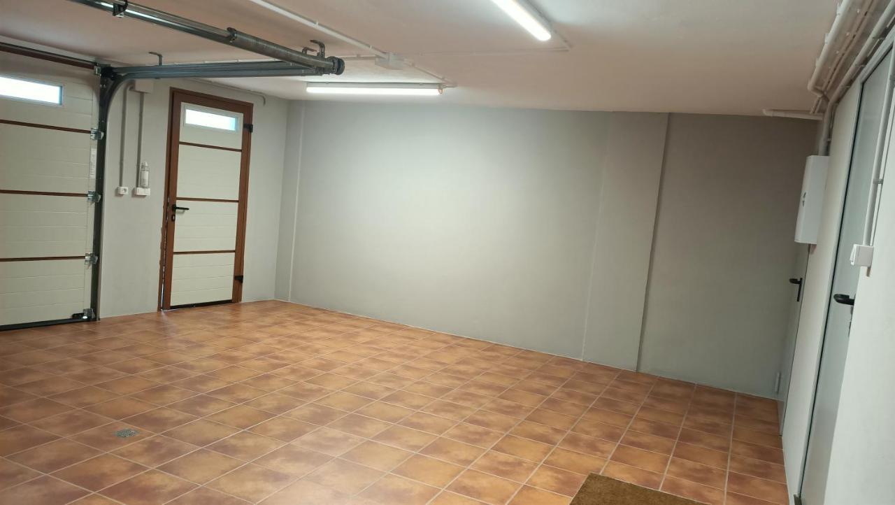 Appartamento Rural Berros La Guingueta D'Aneu Esterno foto
