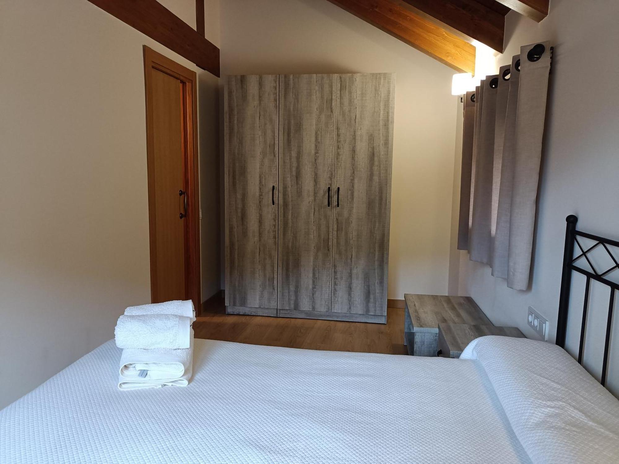 Appartamento Rural Berros La Guingueta D'Aneu Esterno foto
