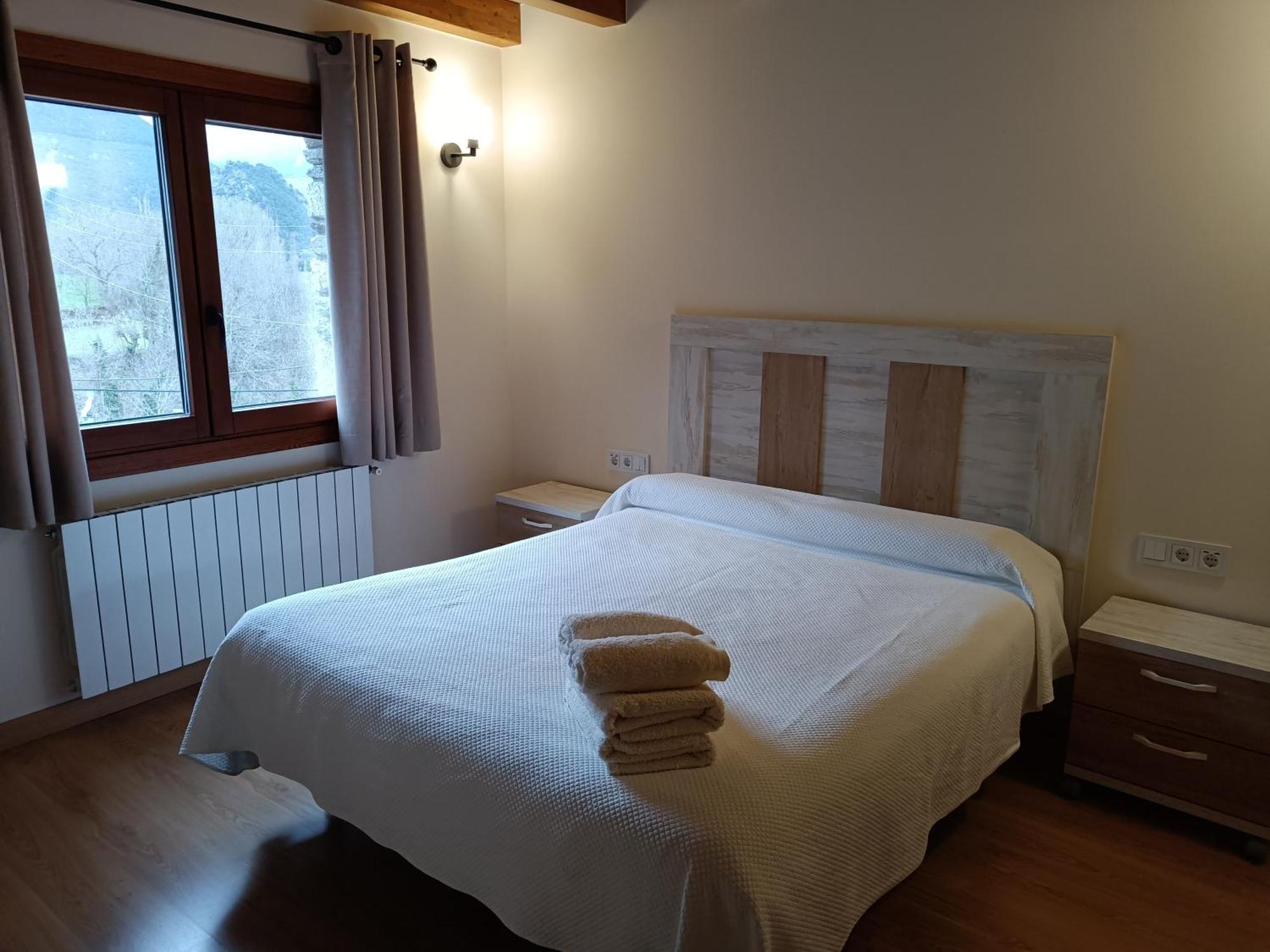 Appartamento Rural Berros La Guingueta D'Aneu Esterno foto