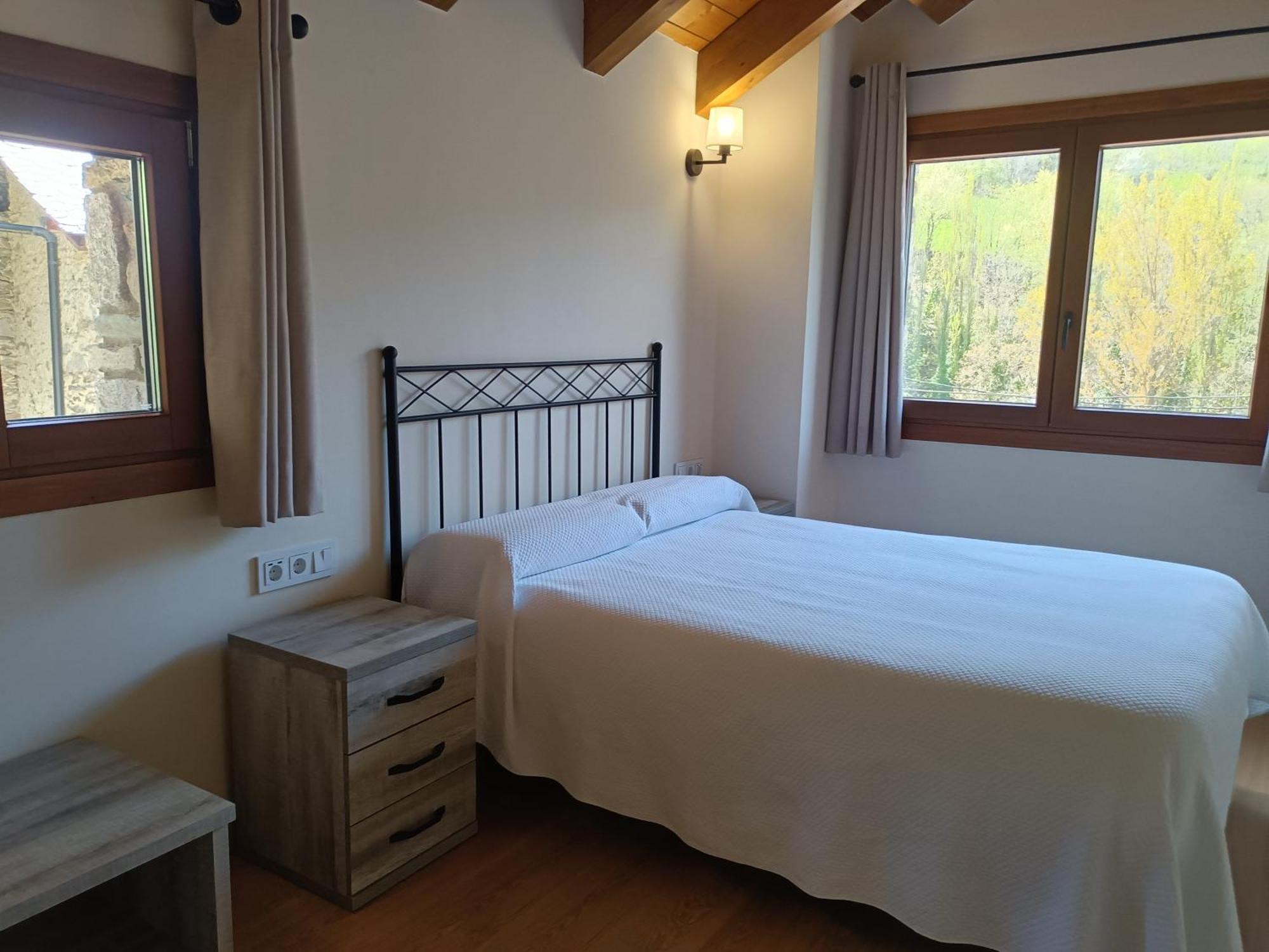 Appartamento Rural Berros La Guingueta D'Aneu Esterno foto